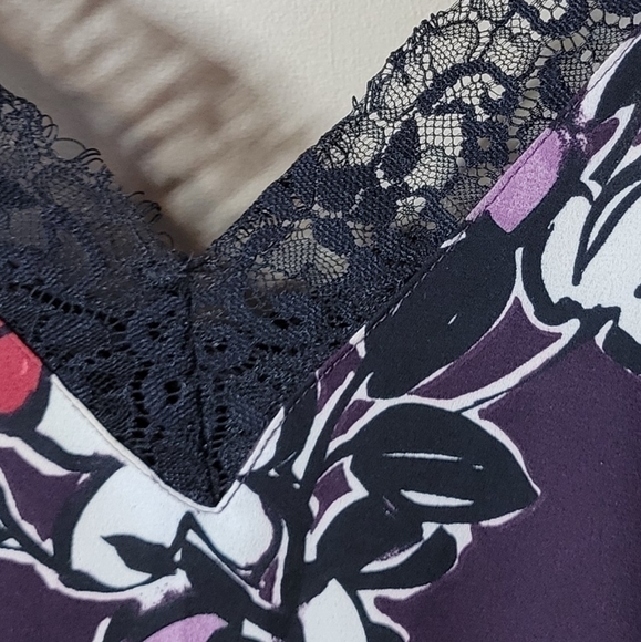 Halogen small camisole floral design on dark purple black lace adjustable straps - Picture 2 of 6